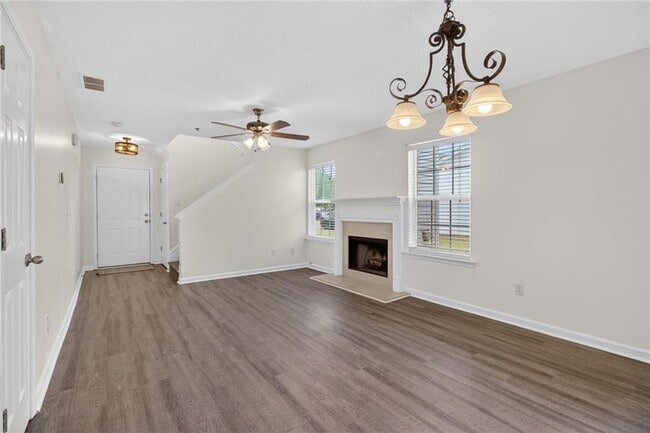 Photo - 275 Cottonwood Creek Cir
