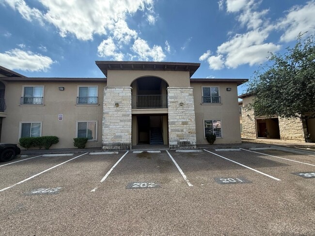 Photo - 9805 Sterling Loop Unit 202