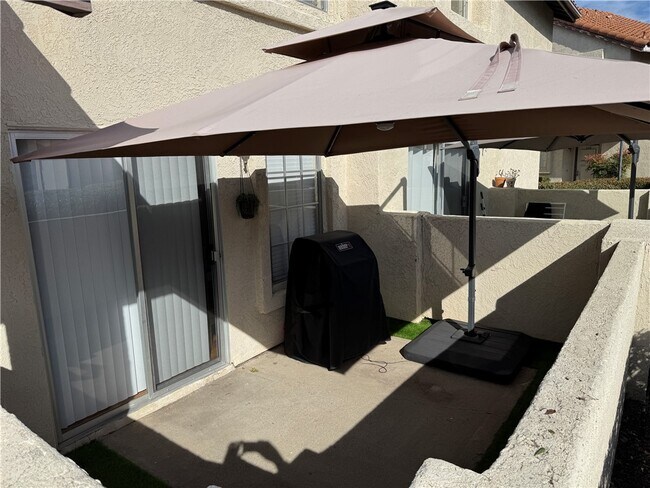 Photo - 23401 La Crescenta