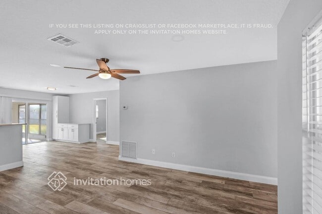 Photo - 1680 Arizona Ave NE