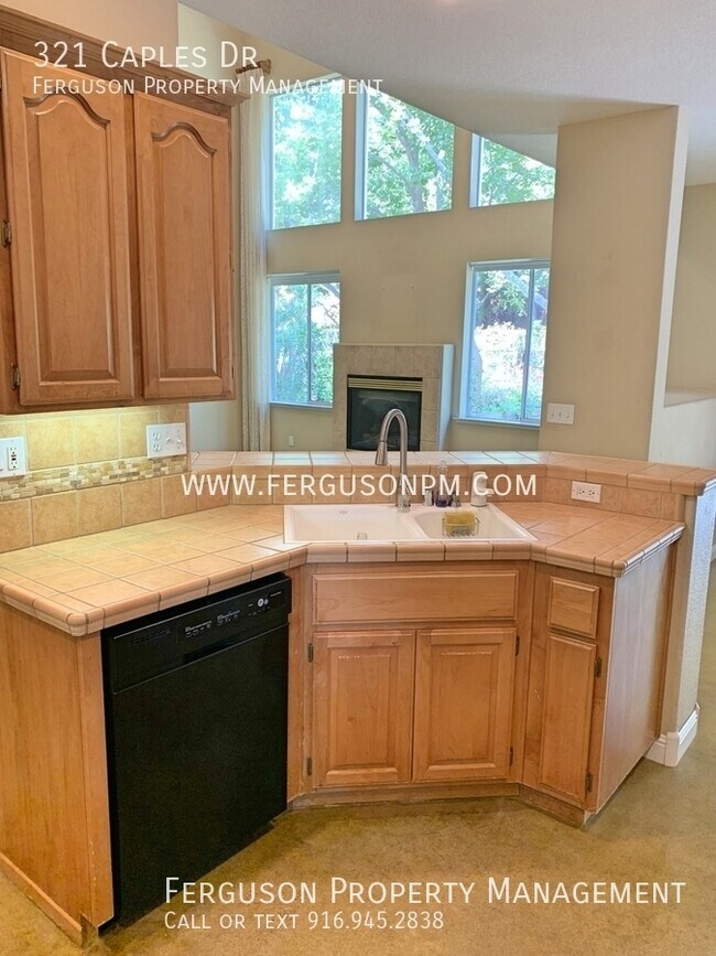 Photo - Beautiful Folsom Home Located in Canyon Falls