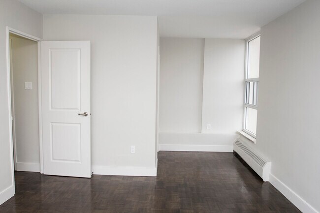 Photo - 2250 Homelands Dr