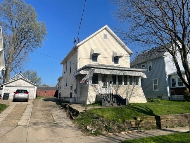 Building Photo - 2279 13th St SW
