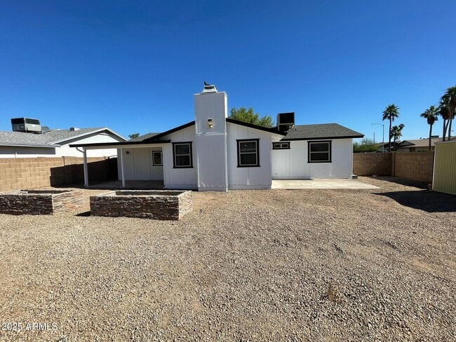 Photo - 10421 W Puget Ave