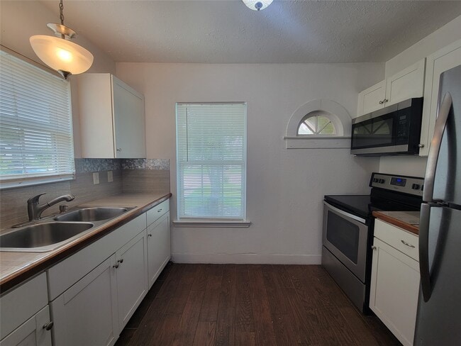 Photo - 5319 Avenue O