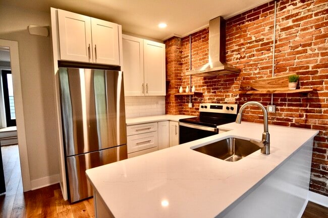 Photo - 54 S 5th St Unit 4