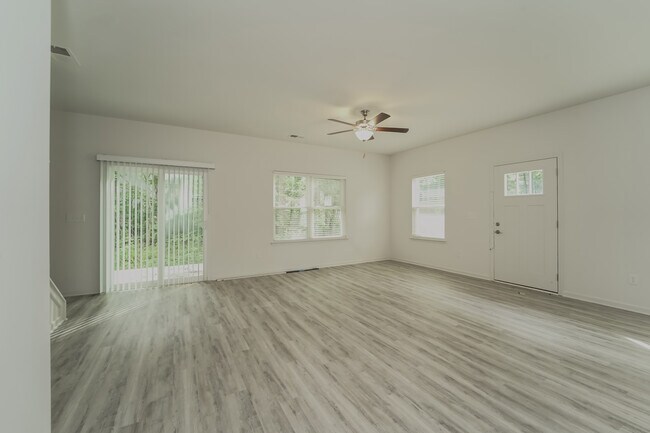 Photo - 620 Owen Blvd