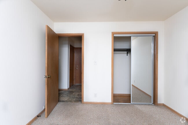 1BR, 1BA