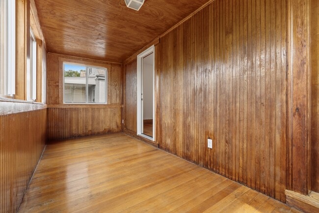 Photo - 42-44 Whitman St