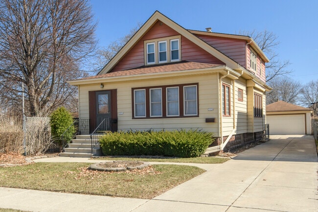 Photo - 2028 S 85th St