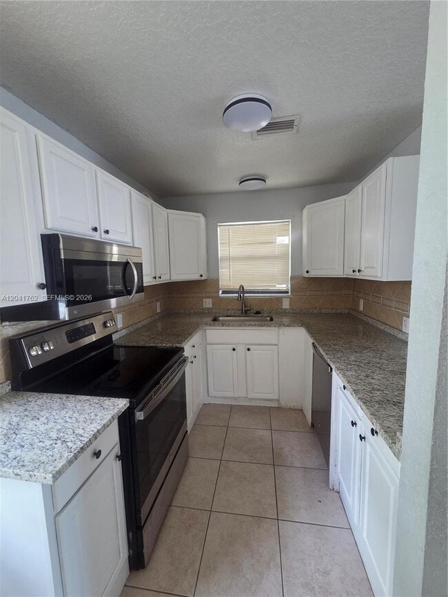Photo - 46 SE 10th St