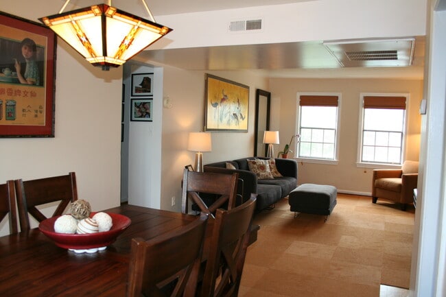 Building Photo - 6731 W Wakefield Dr Unit C2 Rental