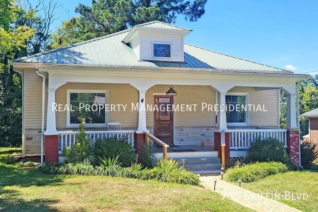 Building Photo - 705 Griffin Blvd Rental