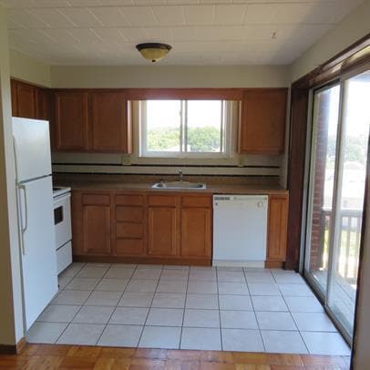 Photo - OXFORD COURT APARTMENTS -- 054