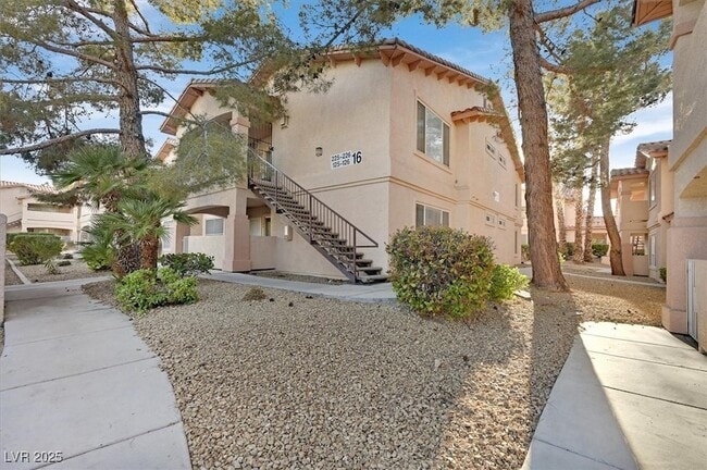 Building Photo - 350 S Durango Dr Unit 126 Rental