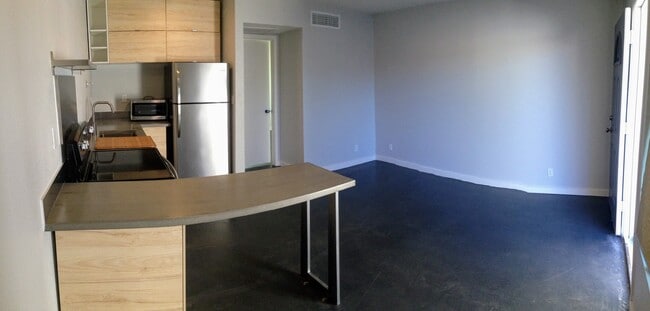 2506 North Dayton Street Unit #3