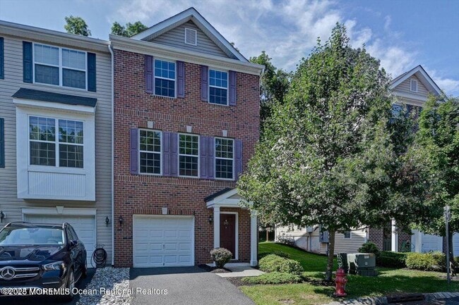 Building Photo - 245 Chickadee Ct