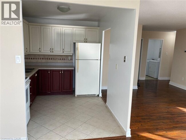 Photo - 2345 Confederation Pkwy Unit 1103
