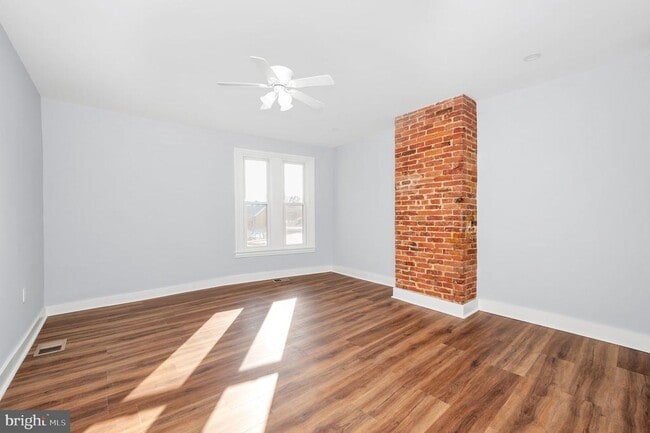 Photo - 230 S Market St