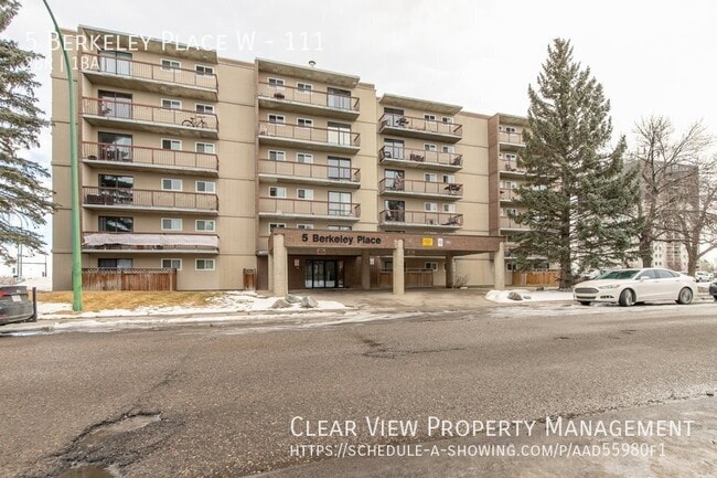 Building Photo - Renovated two bedroom, one bathroom condo with fully fenced patio. UTILITIES INCLUDED!! Unit 111