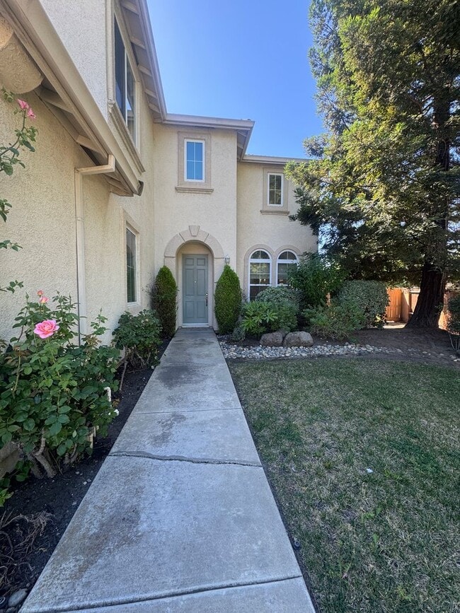 Photo - Great Location! 5BD and 3BA in a desirable North Stockton