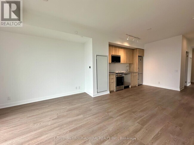 Photo - 1660 Bloor St W Unit 1103