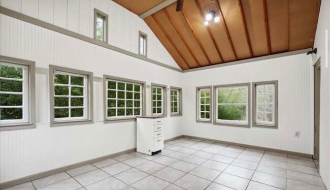 Photo - 4240 Fairview Ave