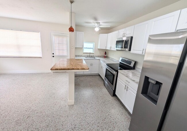 Photo - 124 146th Ave E