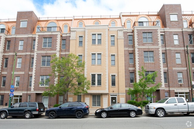 Building Photo - 2612 W Diversey Ave Unit 101 Rental