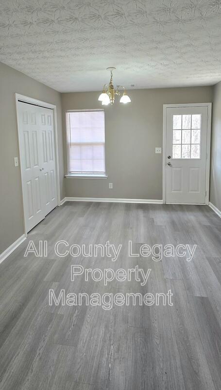 Photo - 10107 Clearview Dr NW