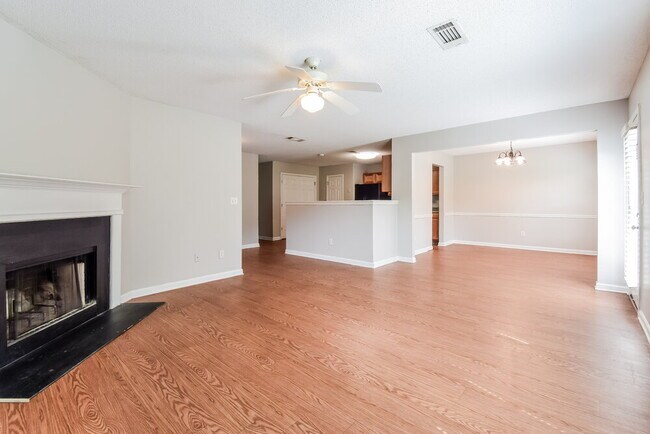 Photo - 3038 Summer Breeze Dr