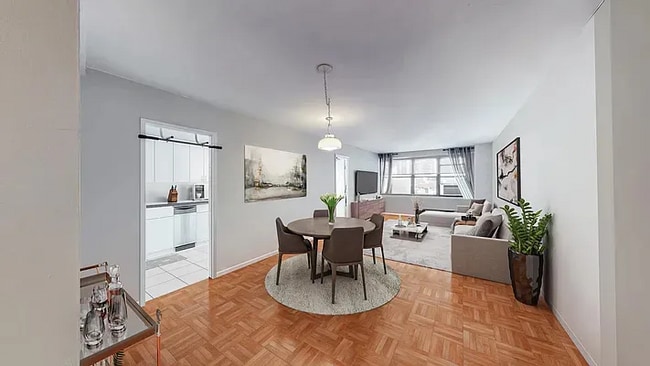 Building Photo - 347 W 53rd St Rental