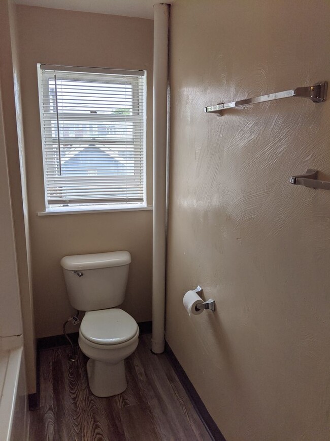 Photo - All New South Oakland 6 bedroom Unidad 2