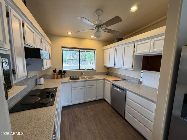 Photo - 717 E Granada Dr