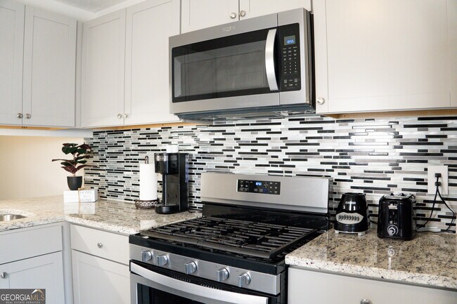 Photo - 362 Oak Harbor Trail