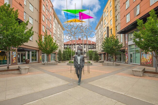 Plaza Roberto Maestas