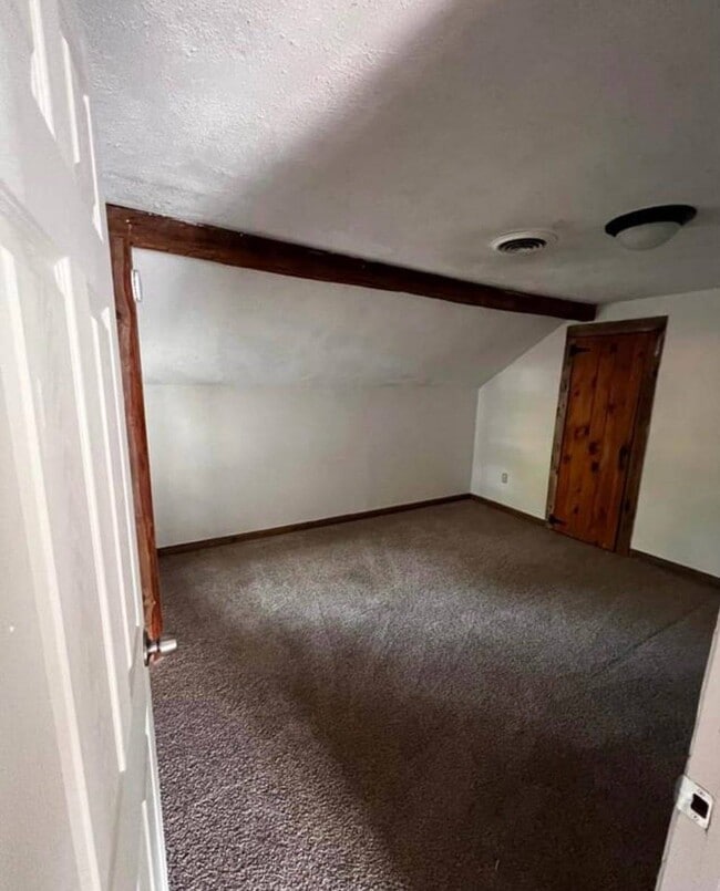 212 Upper Sherman Ave Unit #2