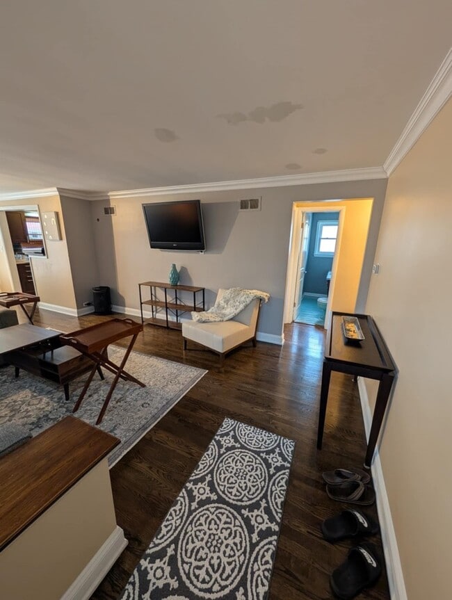Photo - 5151 Chase Ave