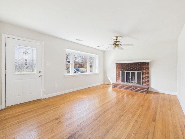 Photo - 6534 Worthington Rd