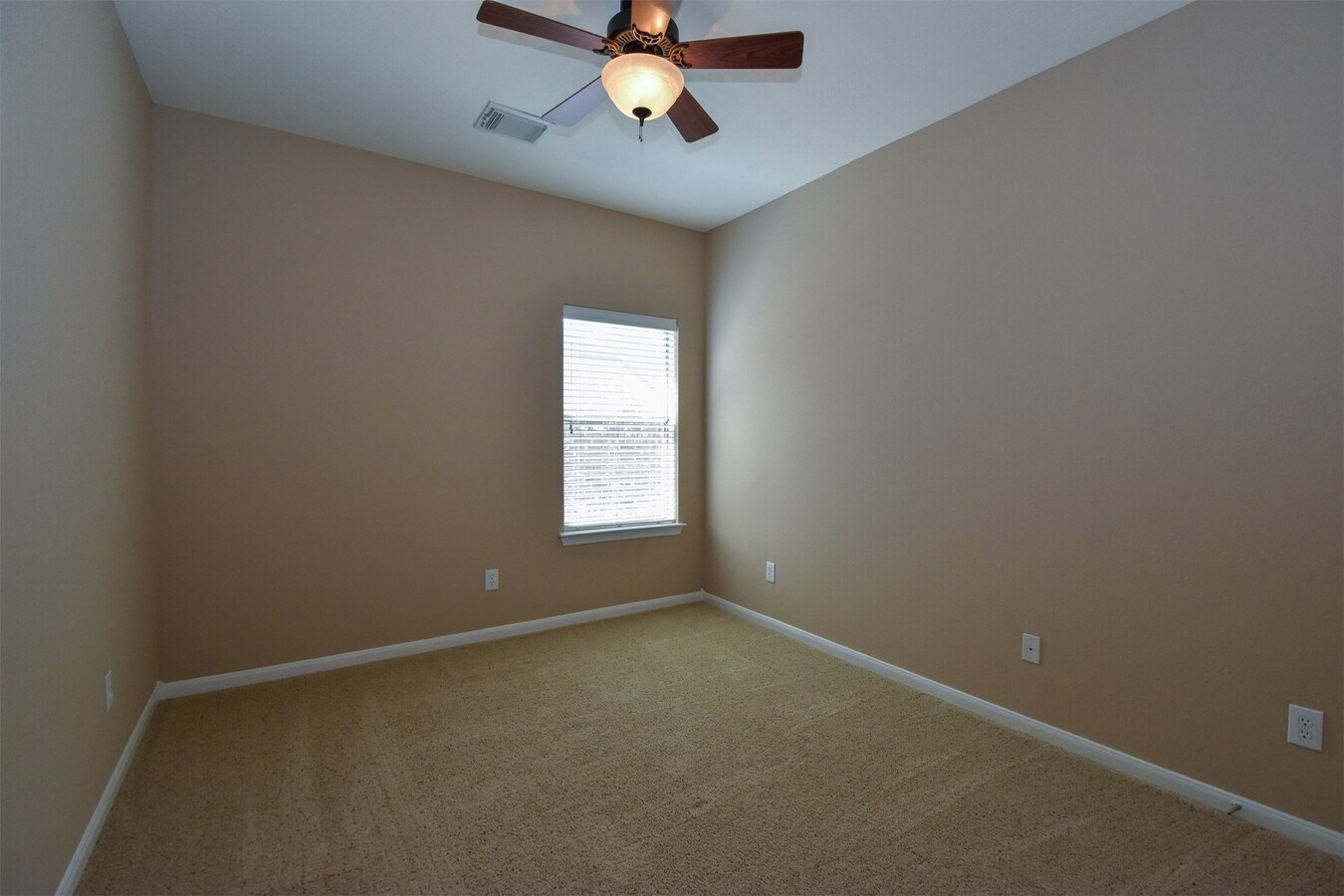 Photo - 21223 Pennshore Ln