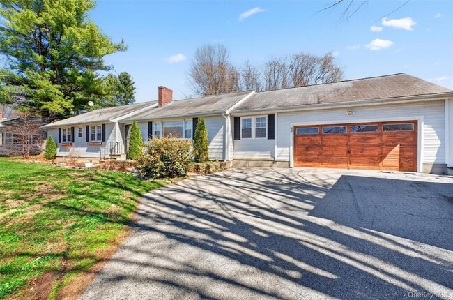 Photo - 49 Clover Hill Dr