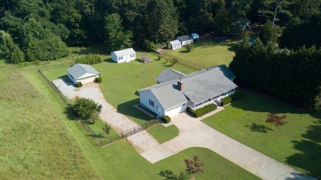 Building Photo - 3022 Wildwood Rd Rental