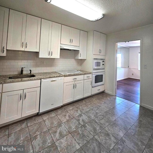 8340 Greensboro Dr Unit 721