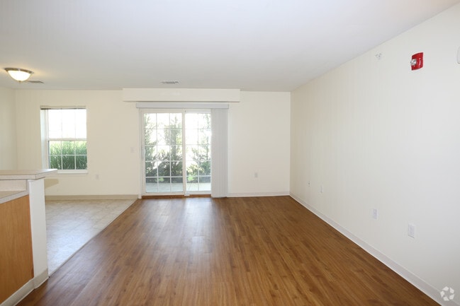 Living Room - Poets Landing