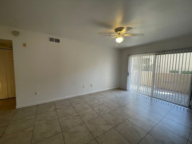 Photo - 1 Bedroom 1 Bath (Gilbert Rd and Guadalupe) -**$500 off First Month**