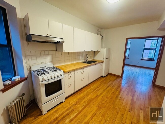 Building Photo - PITT STREET