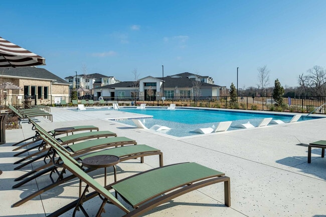 Casitas at Elevon apartments — community photo
