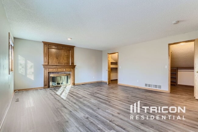 Photo - 4845 Orleans Ln N