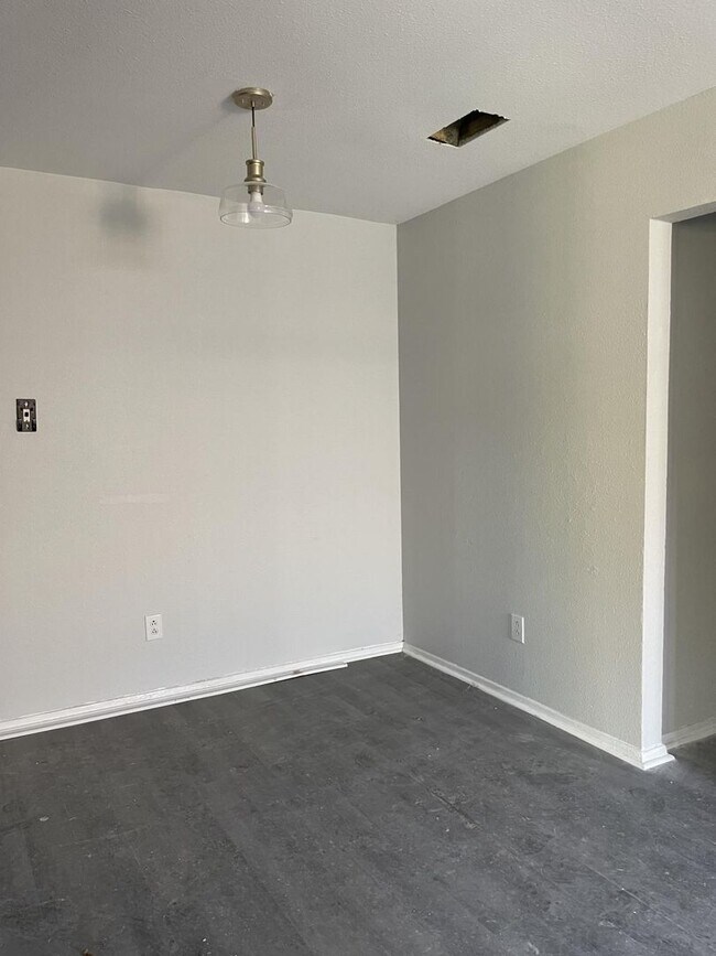 Photo - Stanley Duplex Unit 3456