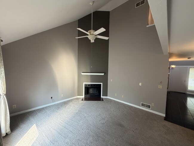 Photo - 30 Hawk Valley Ln